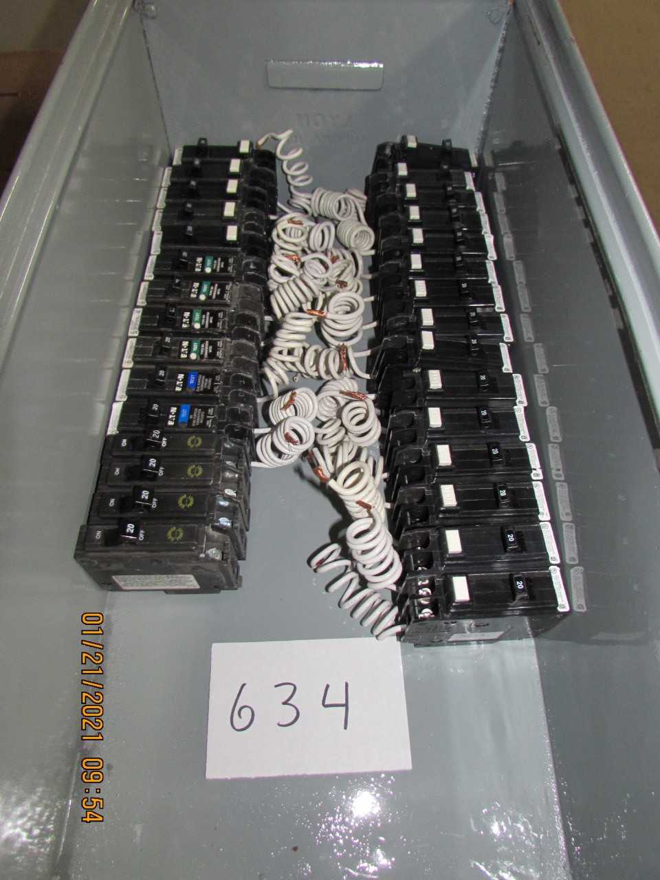 Eaton Circuit Breakers - CIRCUIT BREAKERS