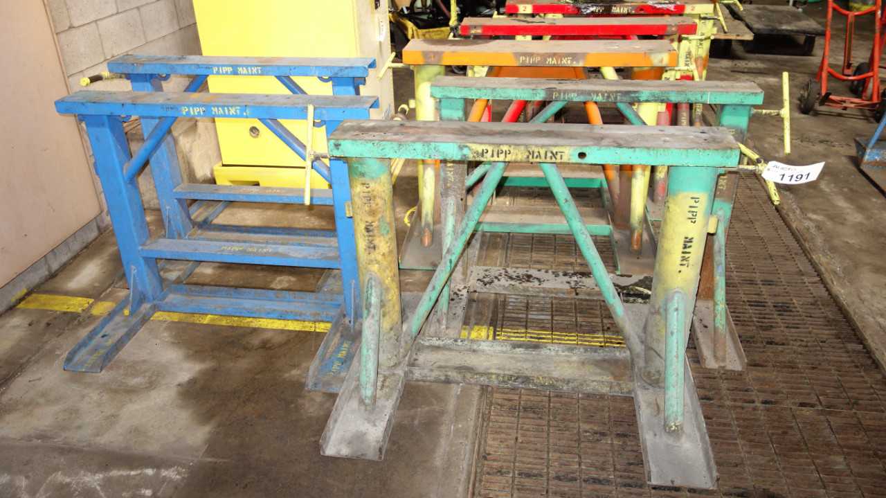 LOT OF 8 PIPE WELDING STANDS - ELECTRIC POWER TOOLS