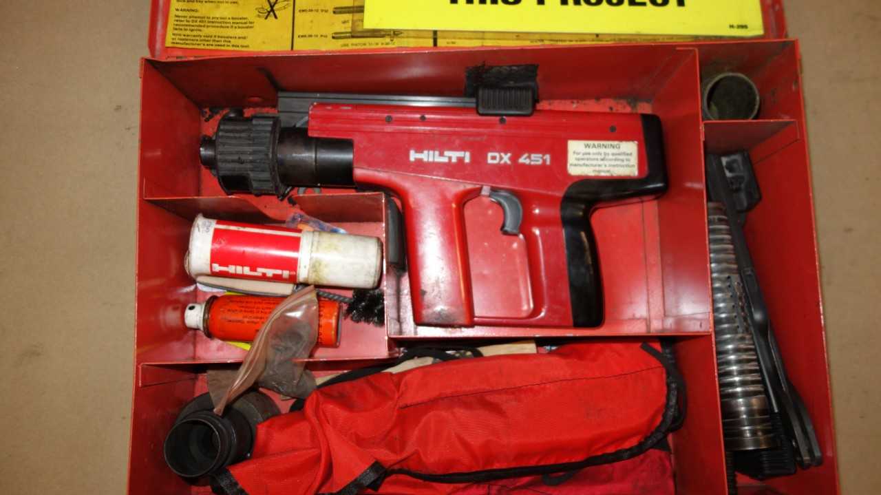 HILTI DX 451 PISTON DRIVE TOOL KIT - PNEUMATIC POWER TOOL