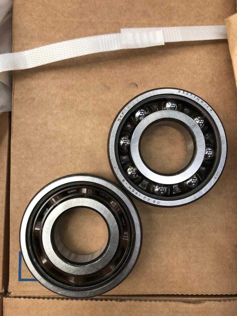1 pallet of assorted bearings - BEARINGS