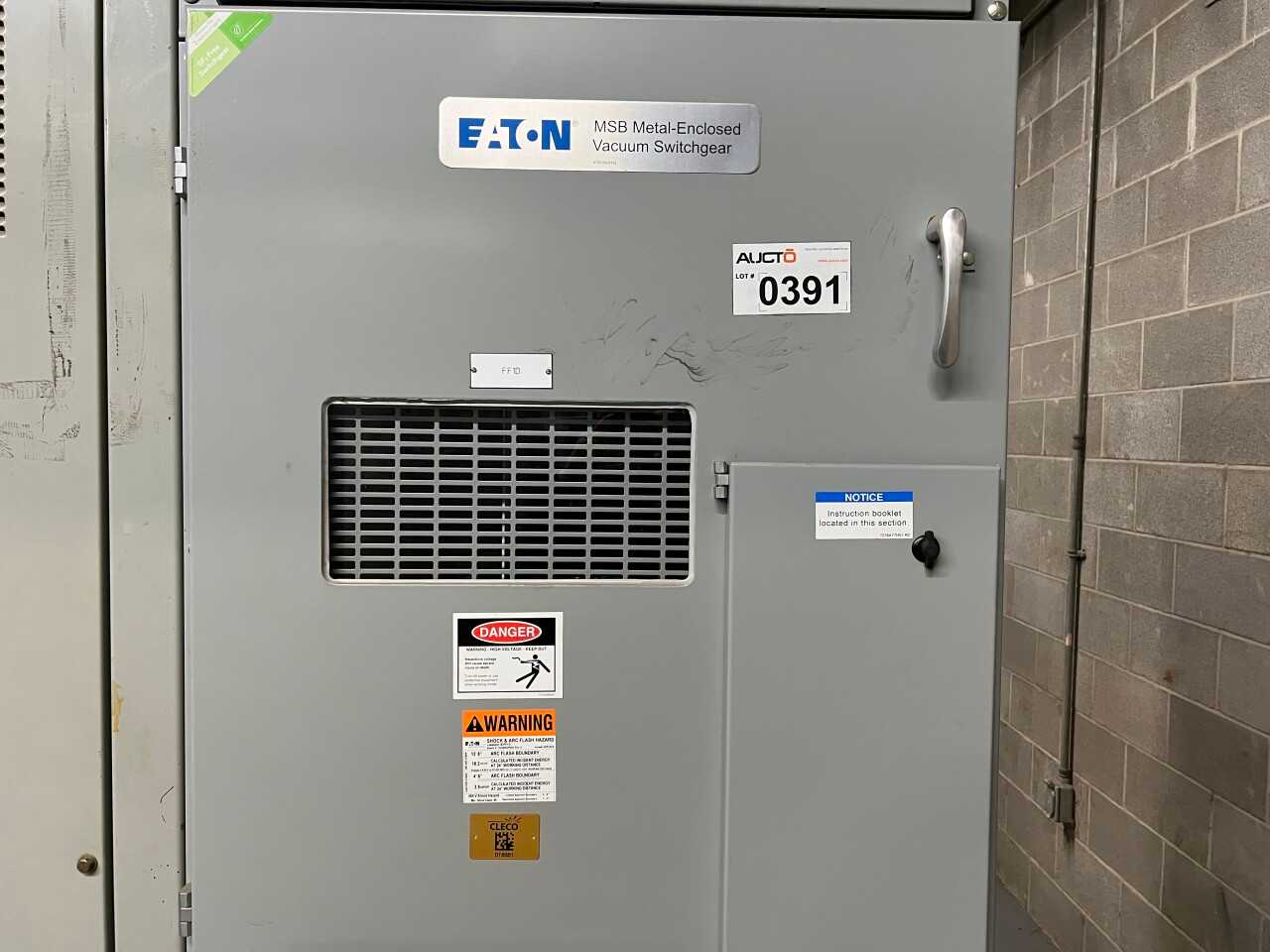 Eaton VCP vacuum breaker & switchgear - CIRCUIT BREAKERS