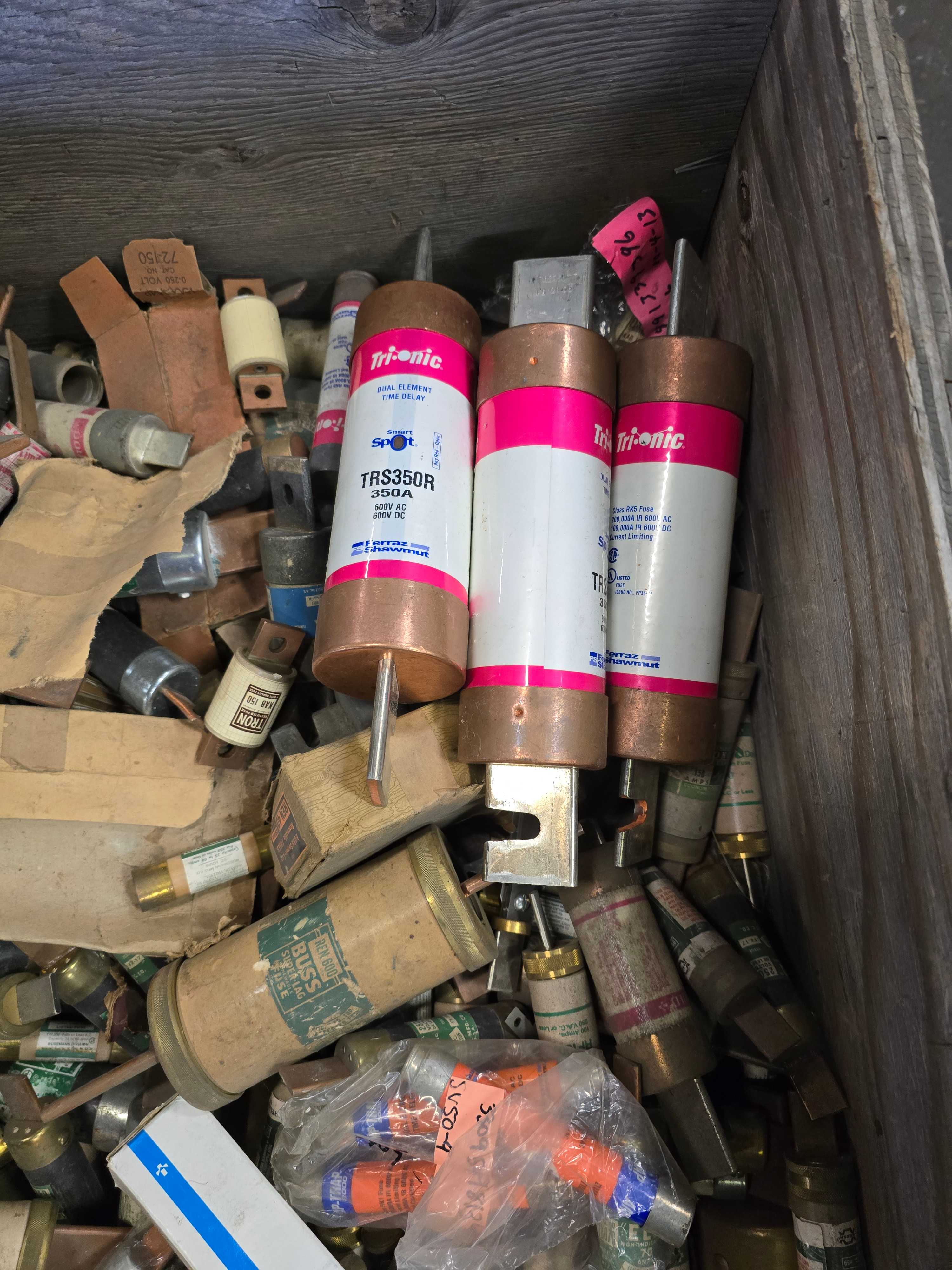 CRATE OF ASSORTED FUSES - CRATE INCLUDED - FUSES