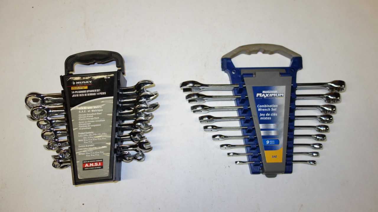 LOT OF 2 ASSORTED COMBINATION WRENCH SETS - HAND TOOLS