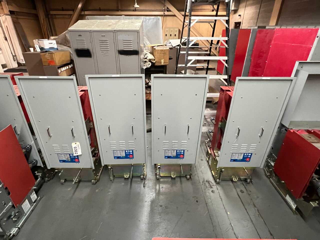 Lot of 5 Eaton VSR series vacuum starters - VACUUM PUMP