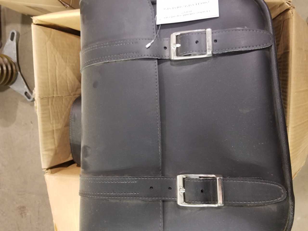 TAILSMAN LEATHER - MOTERCYCLE LUGGAGE (QTY - 2) - SAFETY EQUIPMENT