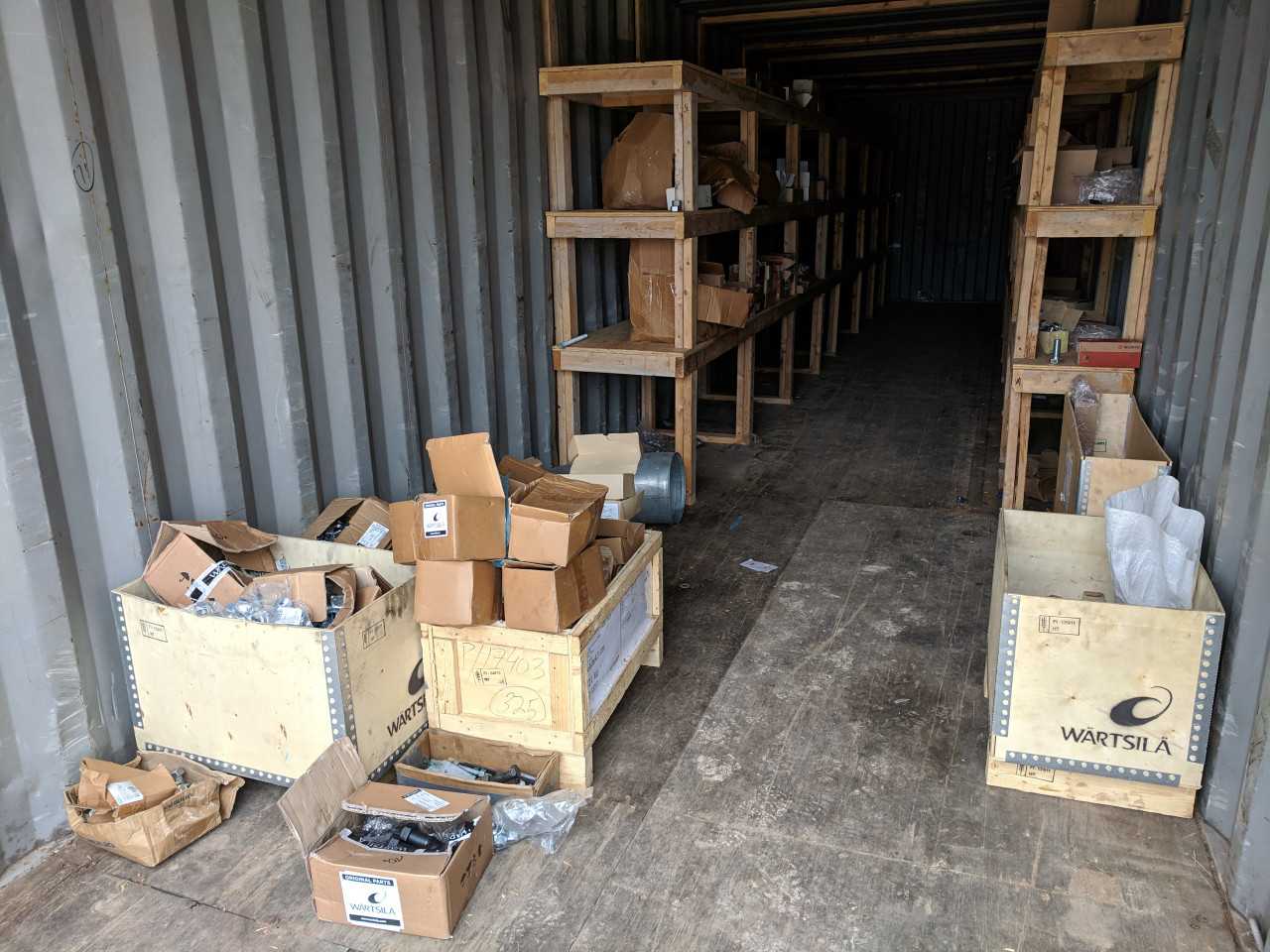 CONTENTS OF CONTAINER (CONTAINER NOT INCLUDED) LOCATED IN PELKIE, MI - INDUSTRIAL PARTS CONTENTS OF CONTAINER (CONTAINER NOT INCLUDED) LOCATED IN PELKIE, MI - INDUSTRIAL PARTS