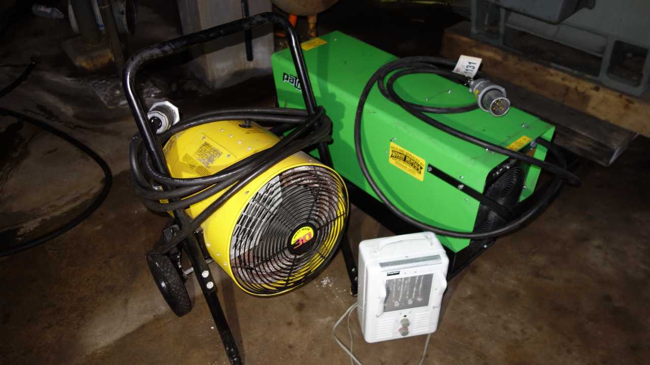 LOT OF 3 PORTABLE ELECTRIC HEATERS - PATRON 40E, TPI - HVAC EQUIPMENT