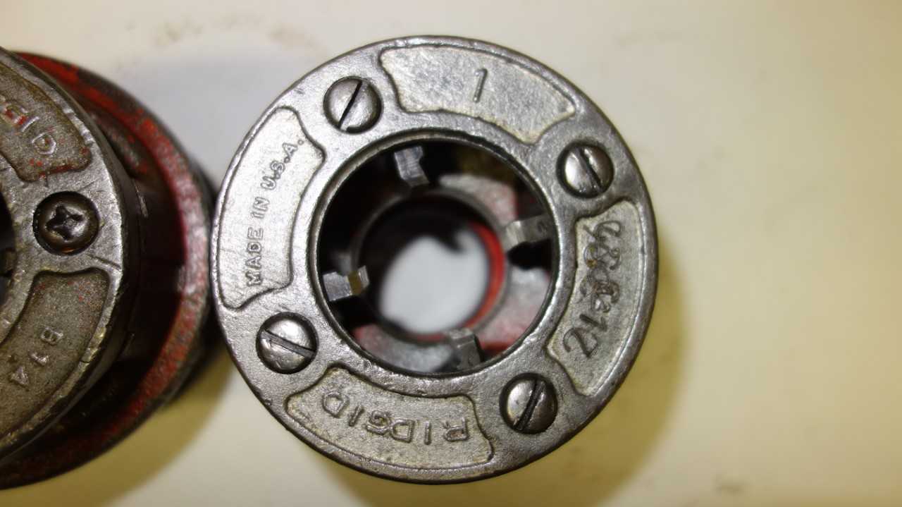 LOT OF 2 RIDGID 1 IN DIE HEADS - ELECTRIC POWER TOOLS