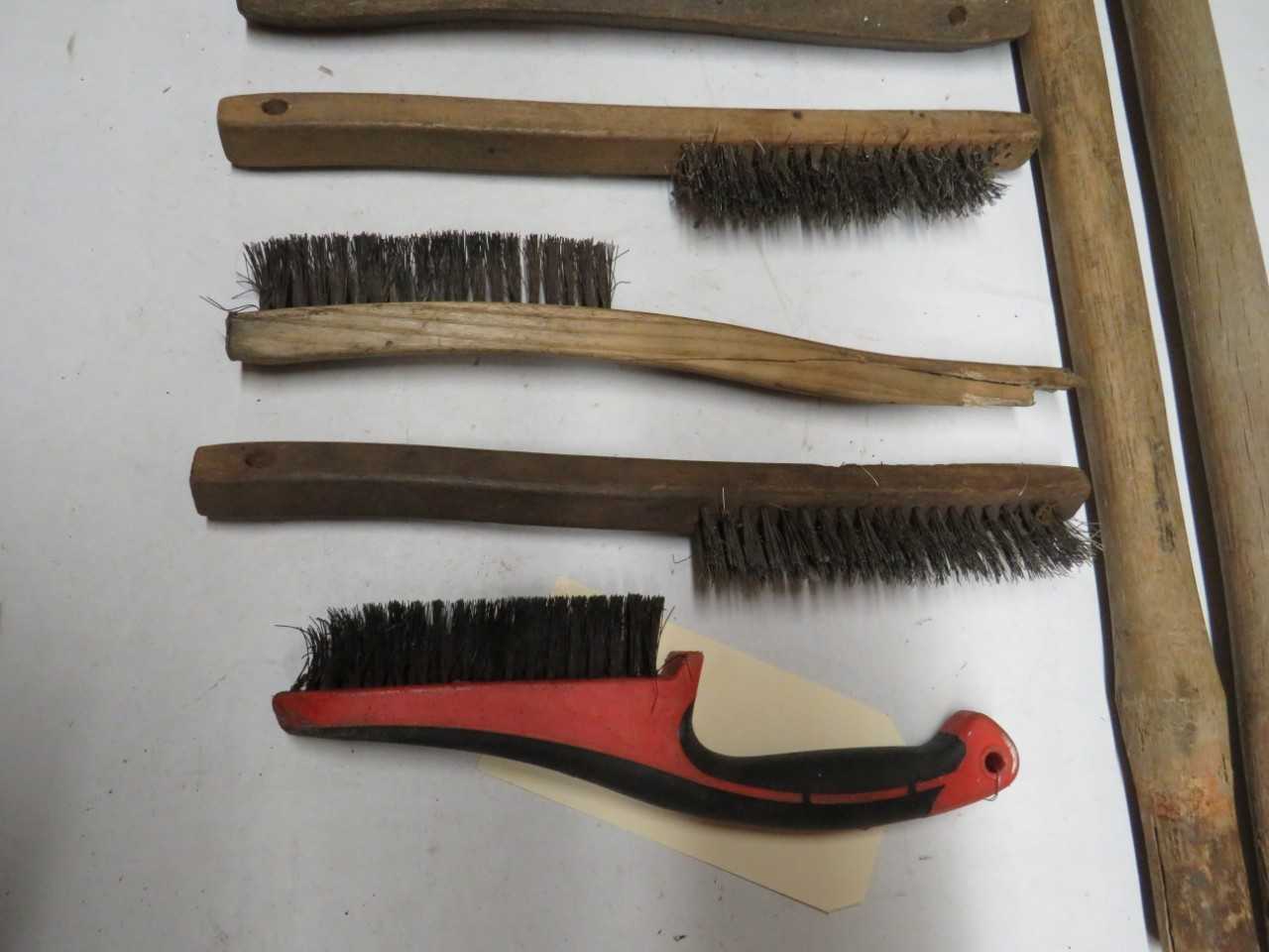 LOT OF 11 ASSORTED WIRE BRUSHES & HANDLES - ELECTRIC POWER TOOLS