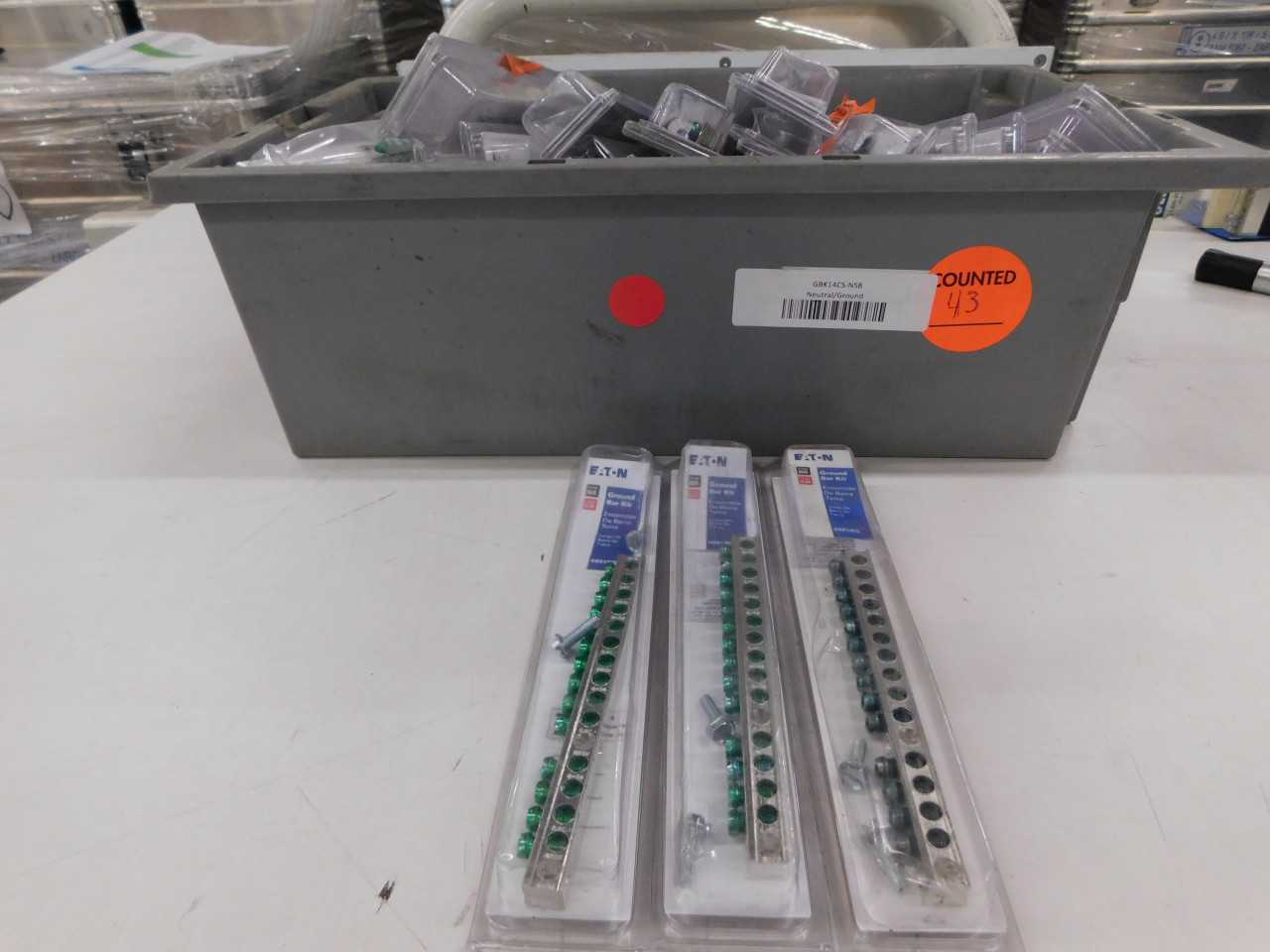 Lot of Quantity 43x GBK14CS Neutral/Grounds - ELECTRICAL COMPONENTS