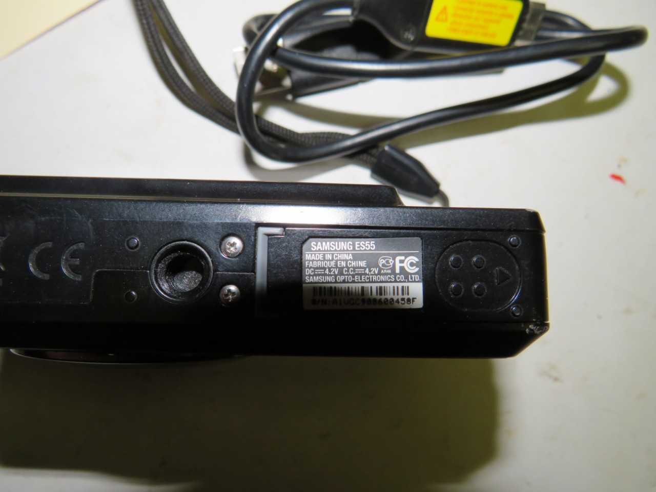 SAMSUNG ES55 10.2 MEGA PIXELS CAMERA - MISCELLANEOUS