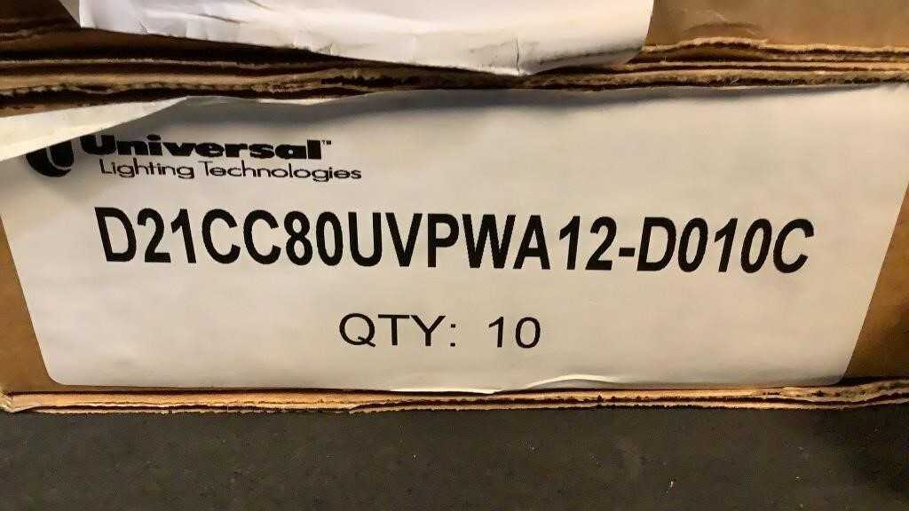 (Approximately 40) Assorted LED Drivers Everline D21CC80UNVPW-C010C, D21CC55UNVPW-C010C, D21CC80UVPWA12-D010C, B232PUNVHE-B - LIGHTING