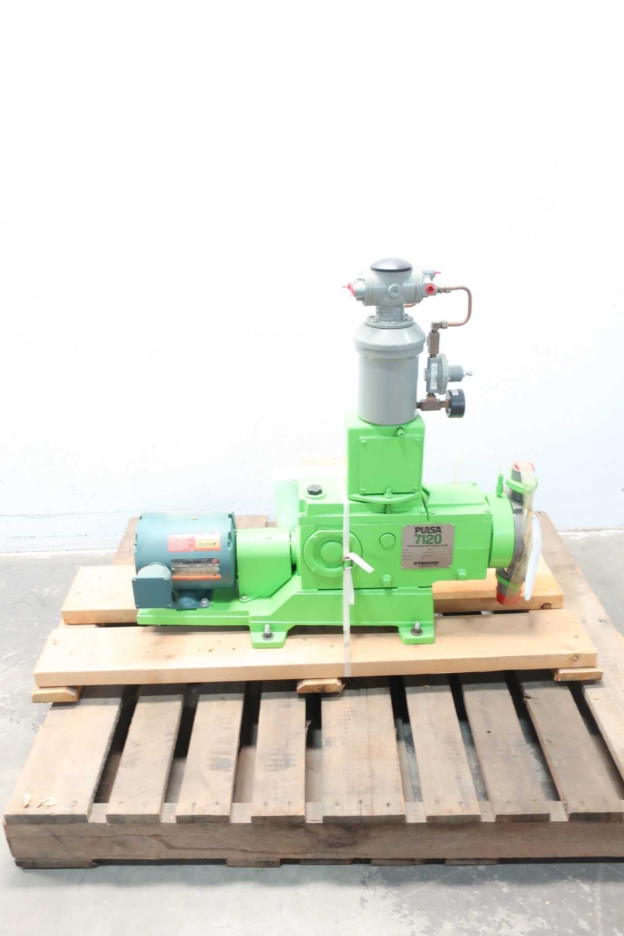 PULSAFEEDER 7120-S-AP DIAPHRAGM METERING PUMP - METERING PUMP