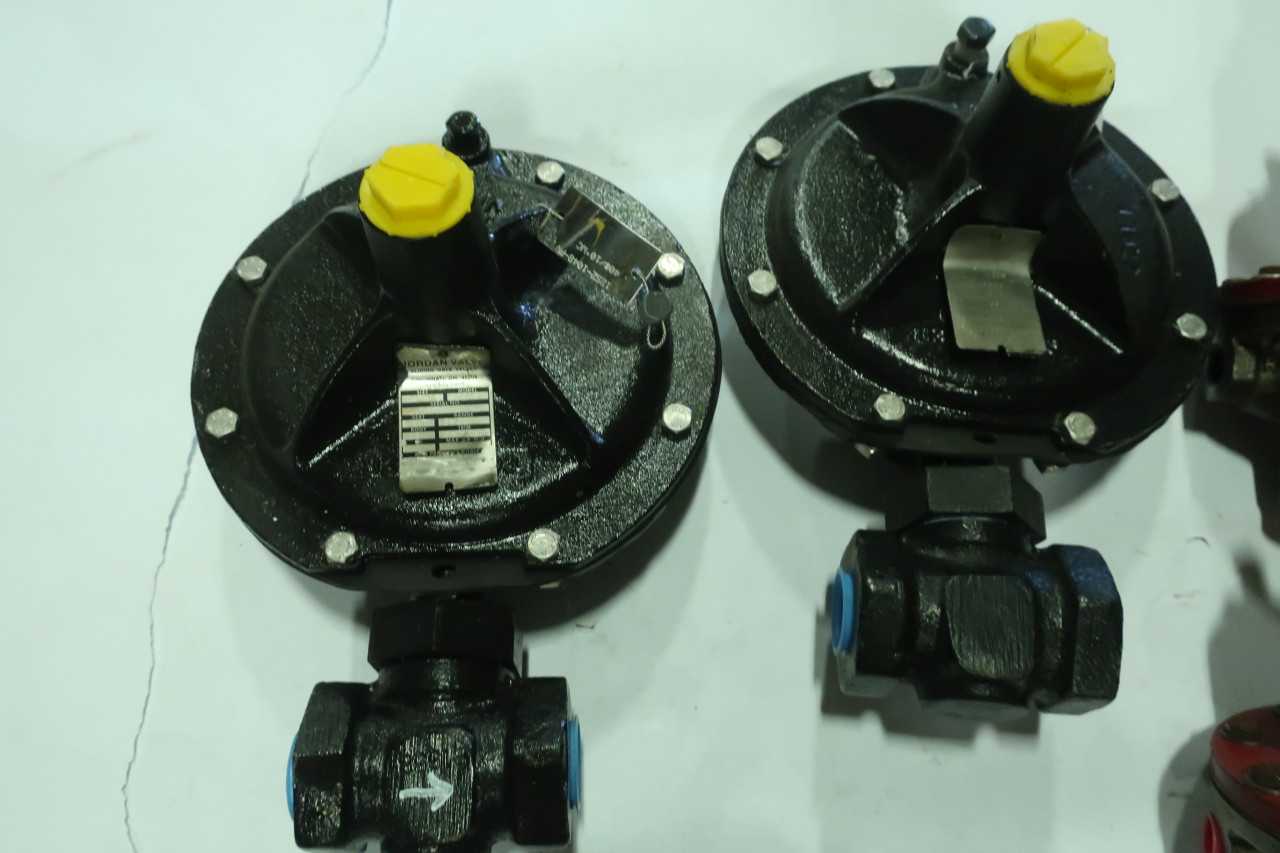 LOT OF ASSORTED JORDAN SLIDING GATE VALVES - KNIFE GATE VALVE
