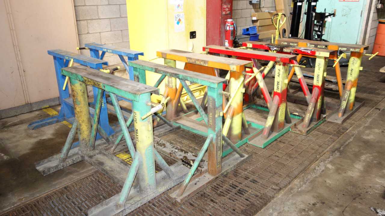 LOT OF 8 PIPE WELDING STANDS - ELECTRIC POWER TOOLS