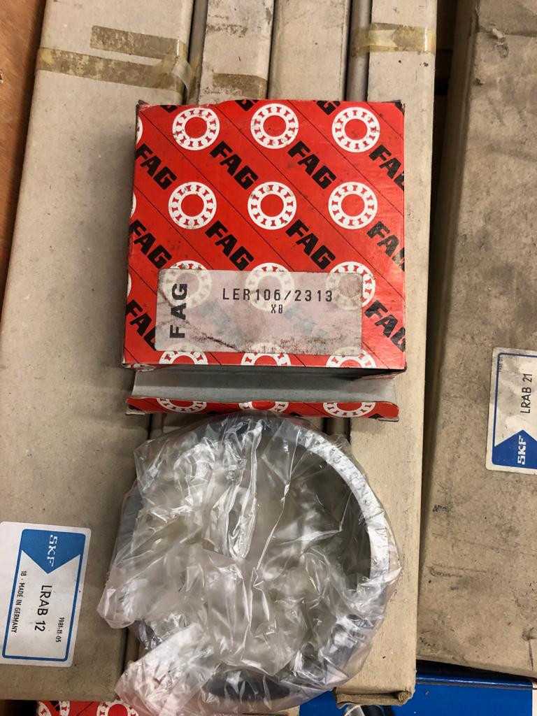 1 pallet of assorted bearings - BEARINGS