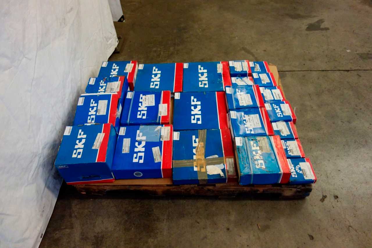 1 PALLET OF ASSORTED SKF BEARINGS - BEARINGS