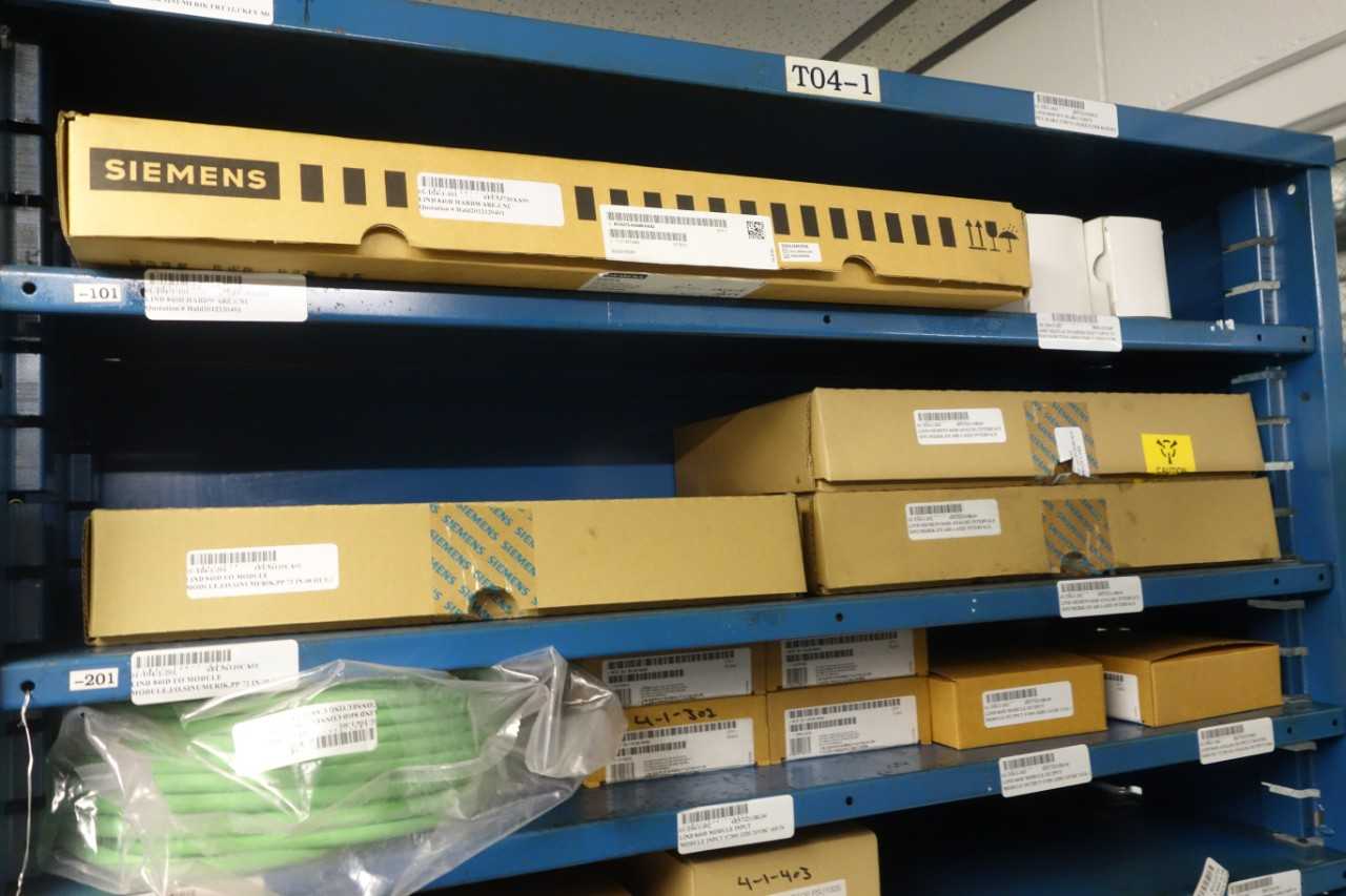 Contents of 1x section shelving - SHELVING