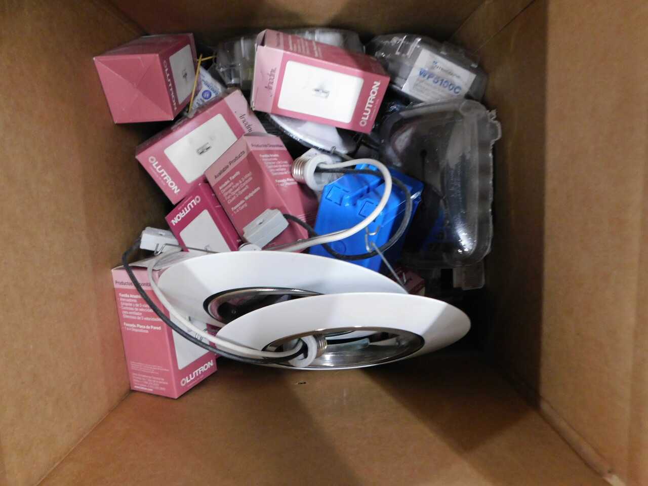 Pallet of Misc Electrical Supplies - ELECTRICAL COMPONENTS