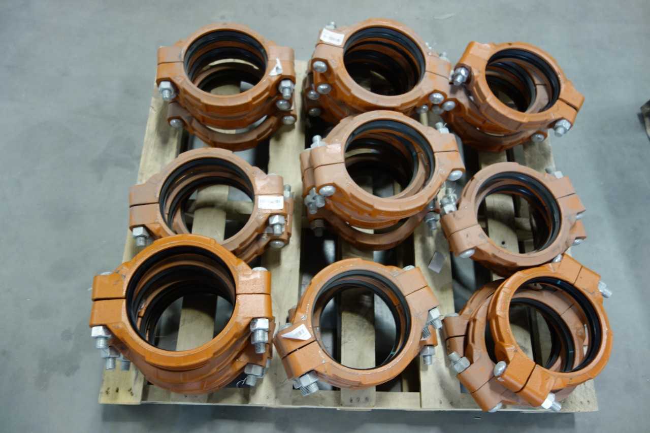 LOT OF SHURJOINT COUPLINGS - COUPLINGS, JOINTS, & HUBS