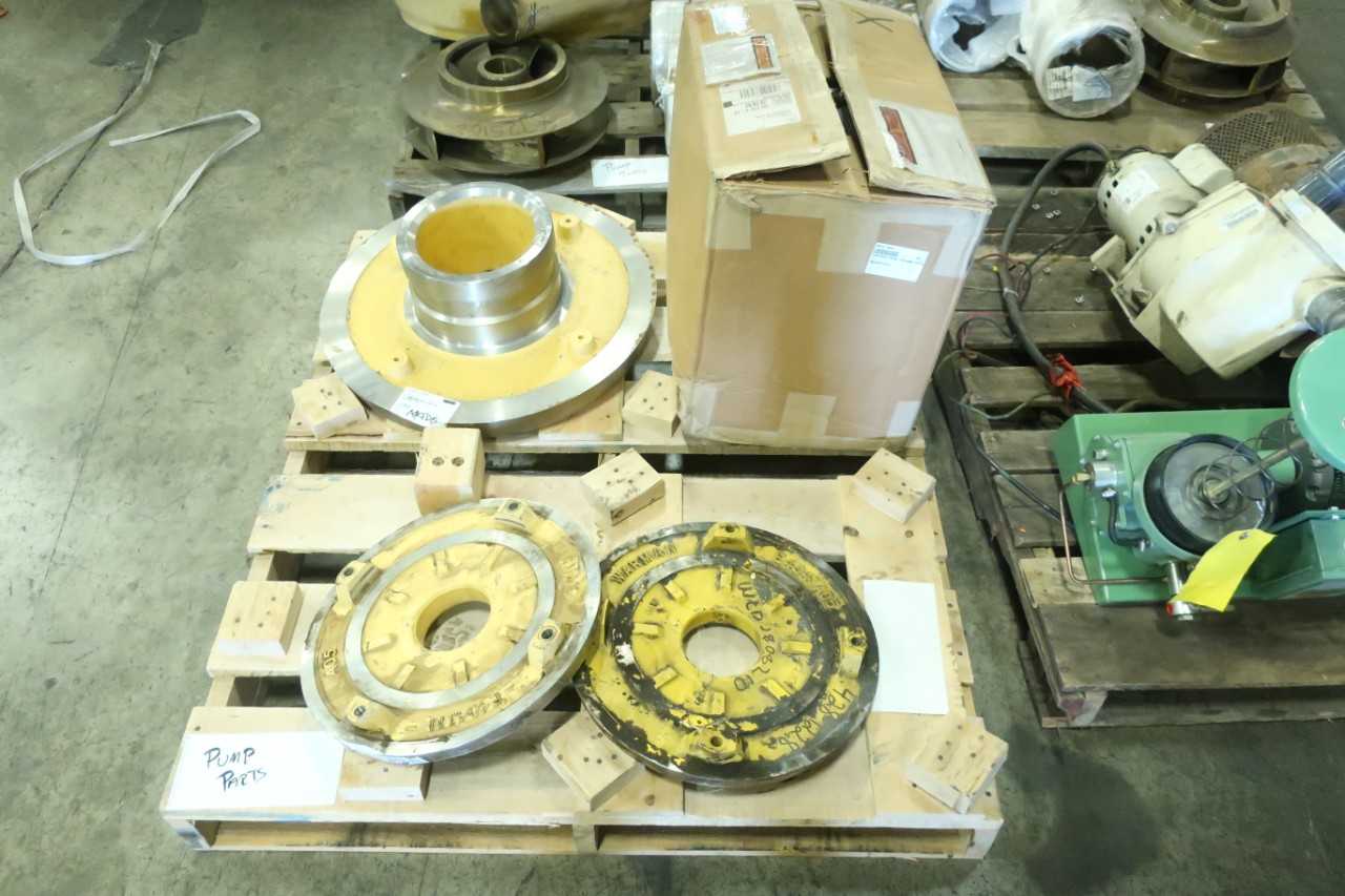 4 PALLETS OF ASSORTED PUMPS AND PUMP PARTS SUBMERSIBLE PUMPS CASINGS SEALS IMPELLARS - PUMPS