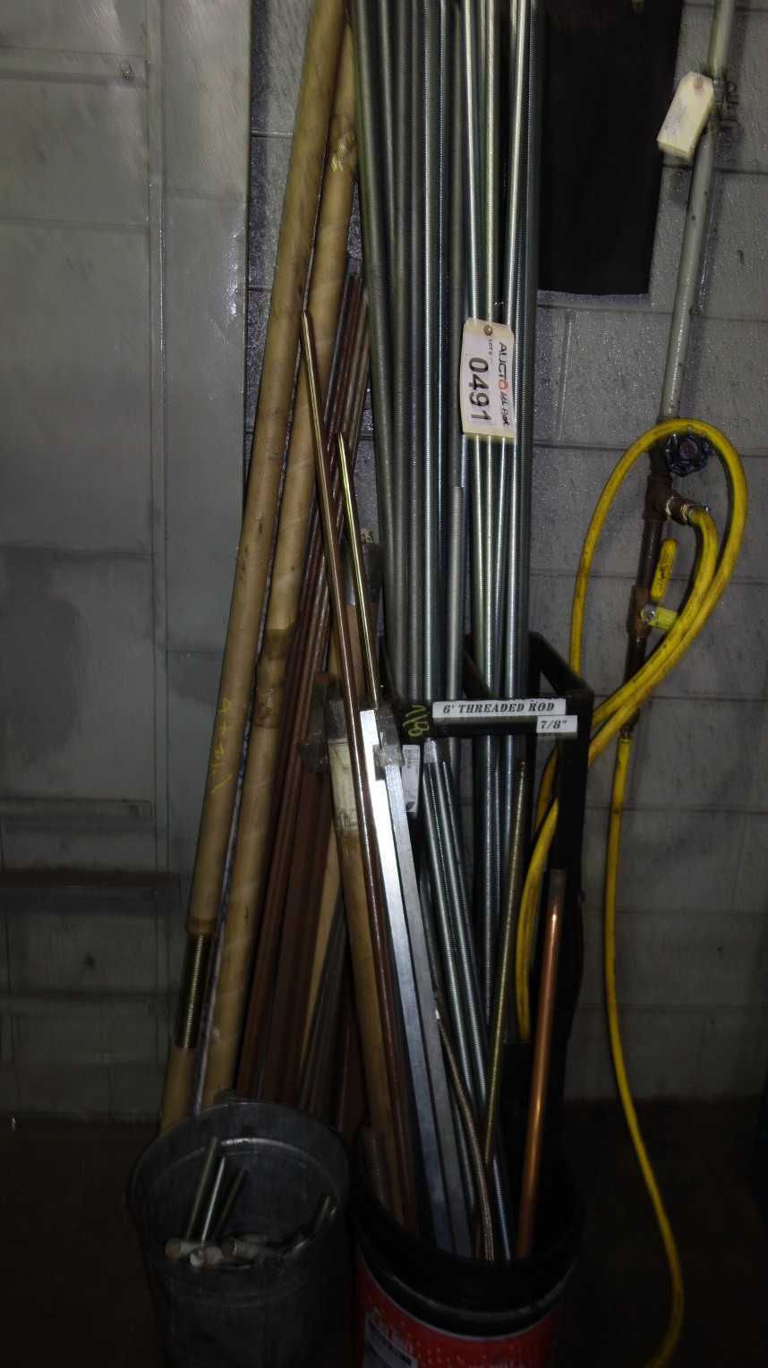 LOT OF ASSORTED THREADED RODS - INDUSTRIAL PARTS