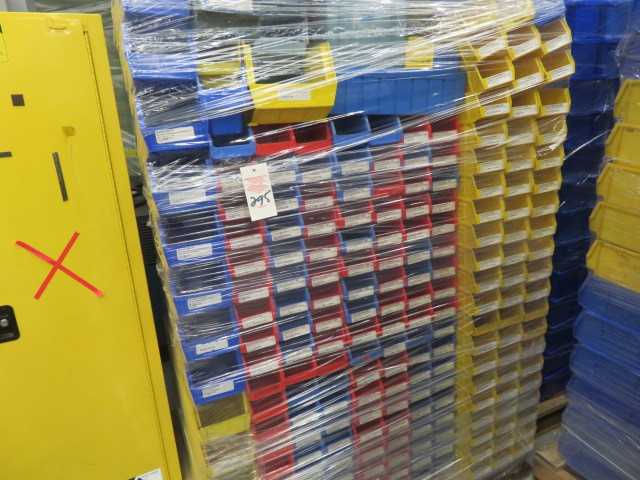 Pallet of Plastic Boxes - MISCELLANEOUS