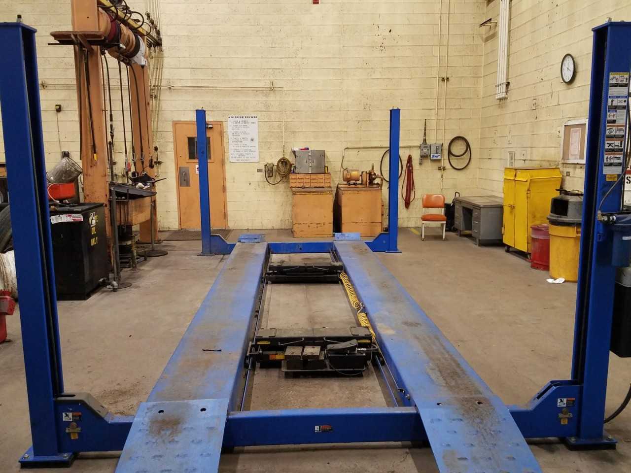Four post vehicle lift, 14000lb 78-3/4" rise, 208-230V 1ph - MACHINING ACCESSORIES & TOOLING