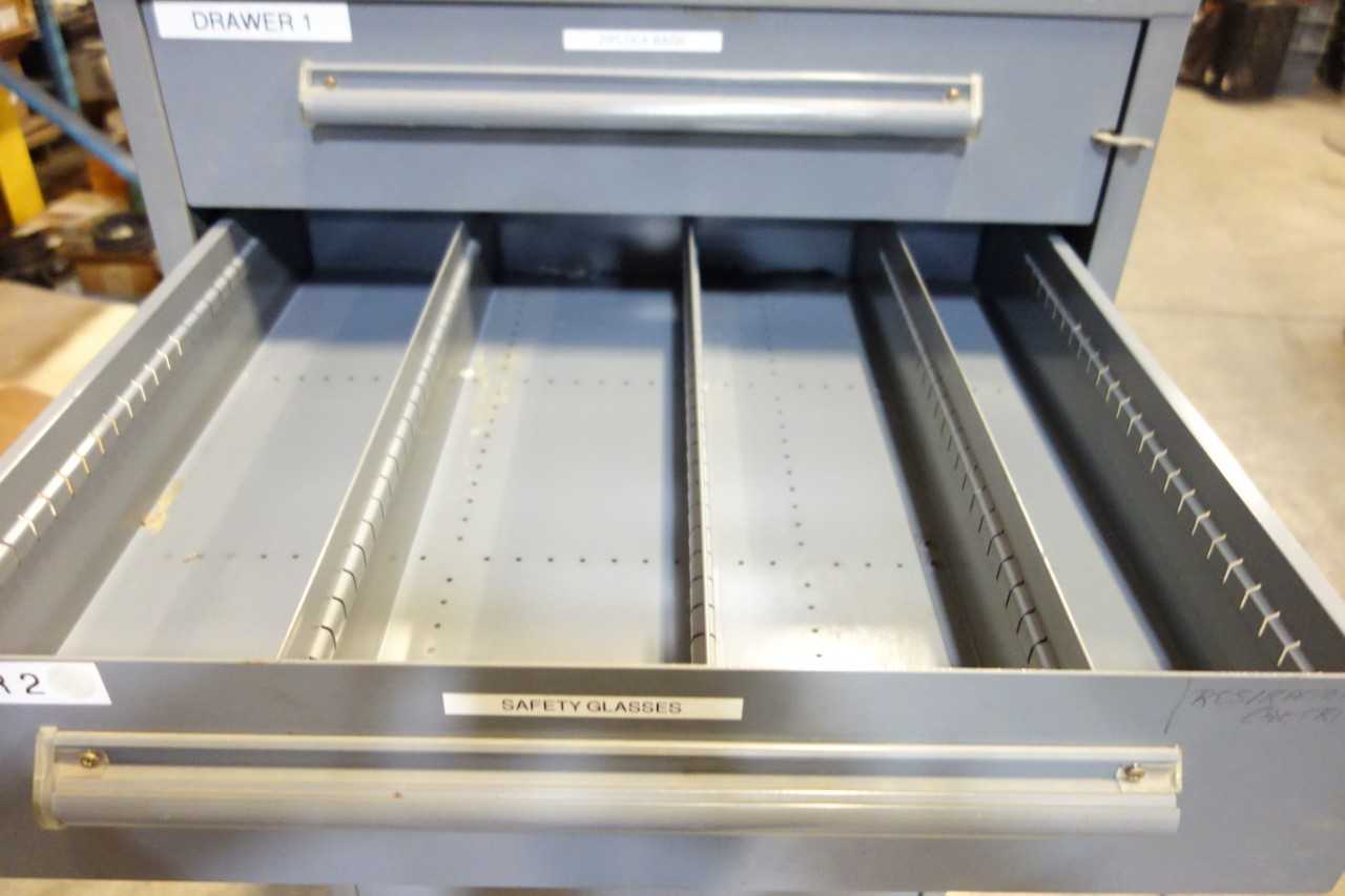 LOT OF 1 EQUIPTO TOOL CHEST - TOOL STORAGE