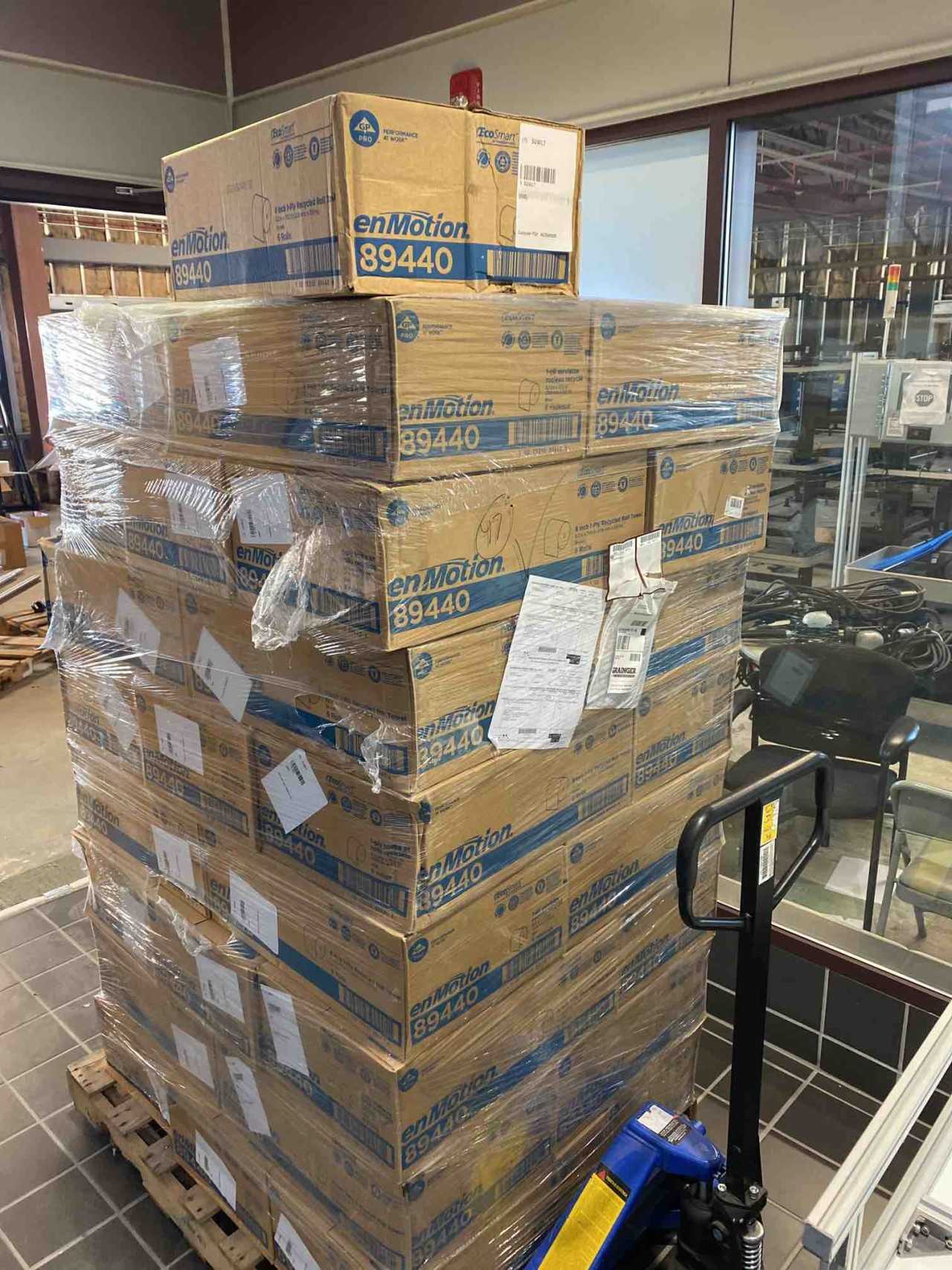 41 Cases enMotion 89400 (2536103) Charleston - MISCELLANEOUS