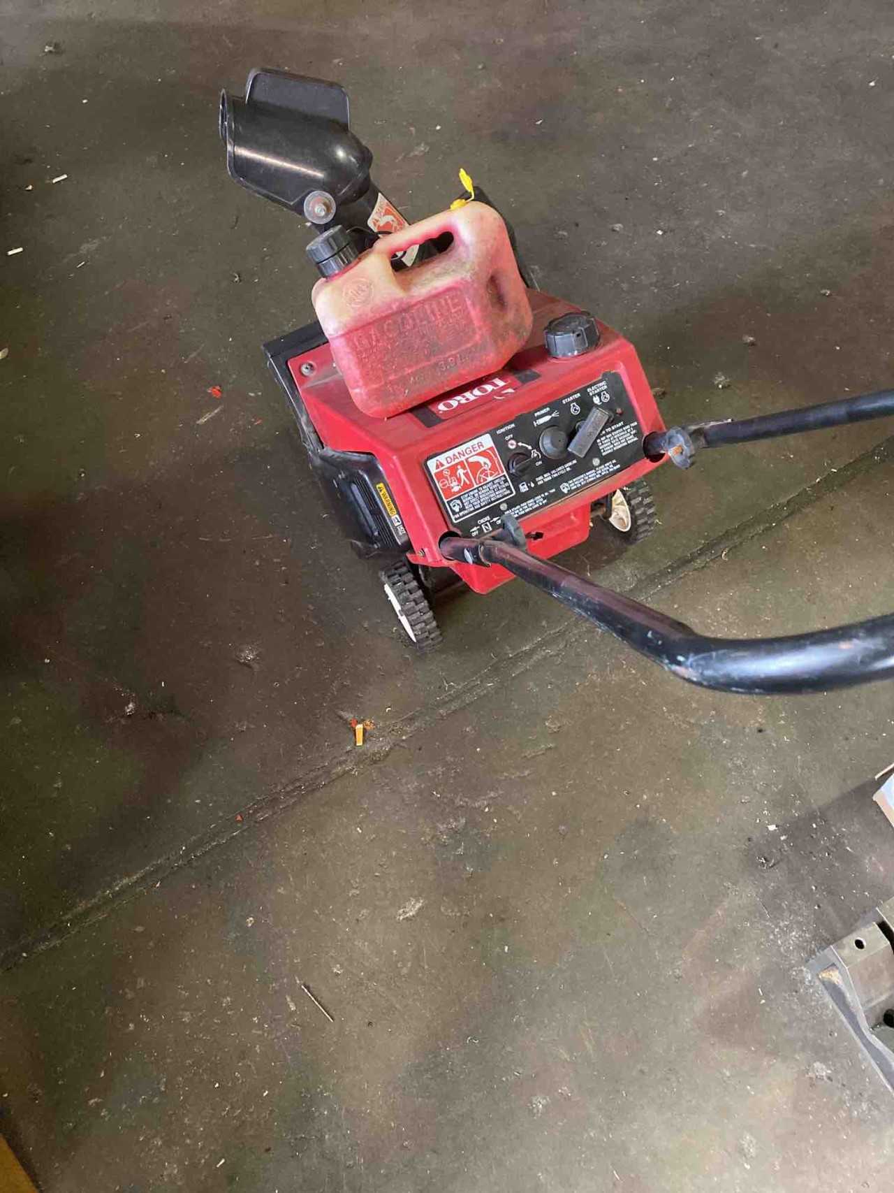 Snow blower - MATERIAL HANDLING Snow blower - MATERIAL HANDLING