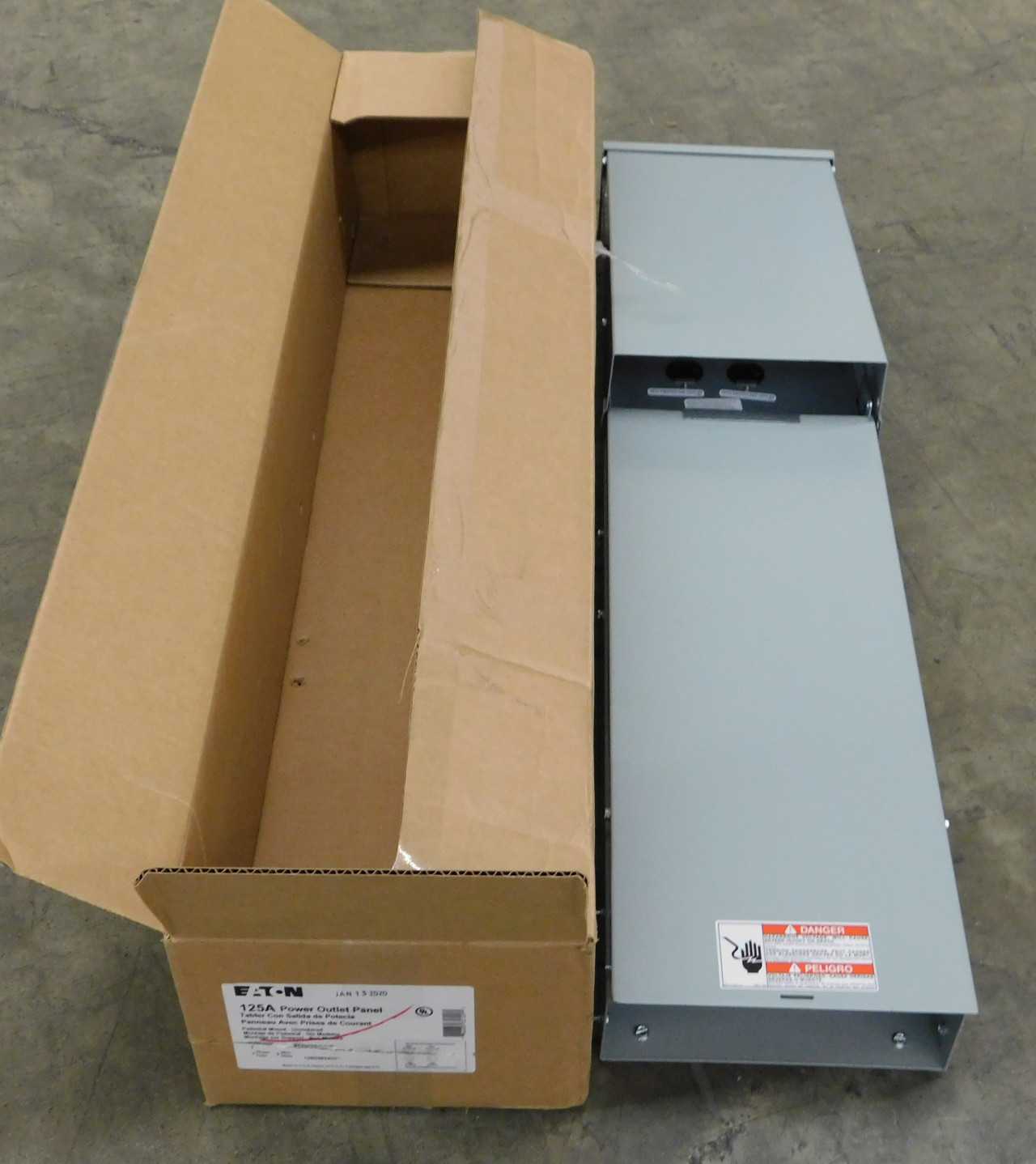 Quantity of 4 New Surplus Eaton CHU2G2GP Power Outlet Panel Unmetered 125A 120V 3 Wire - ELECTRICAL COMPONENTS