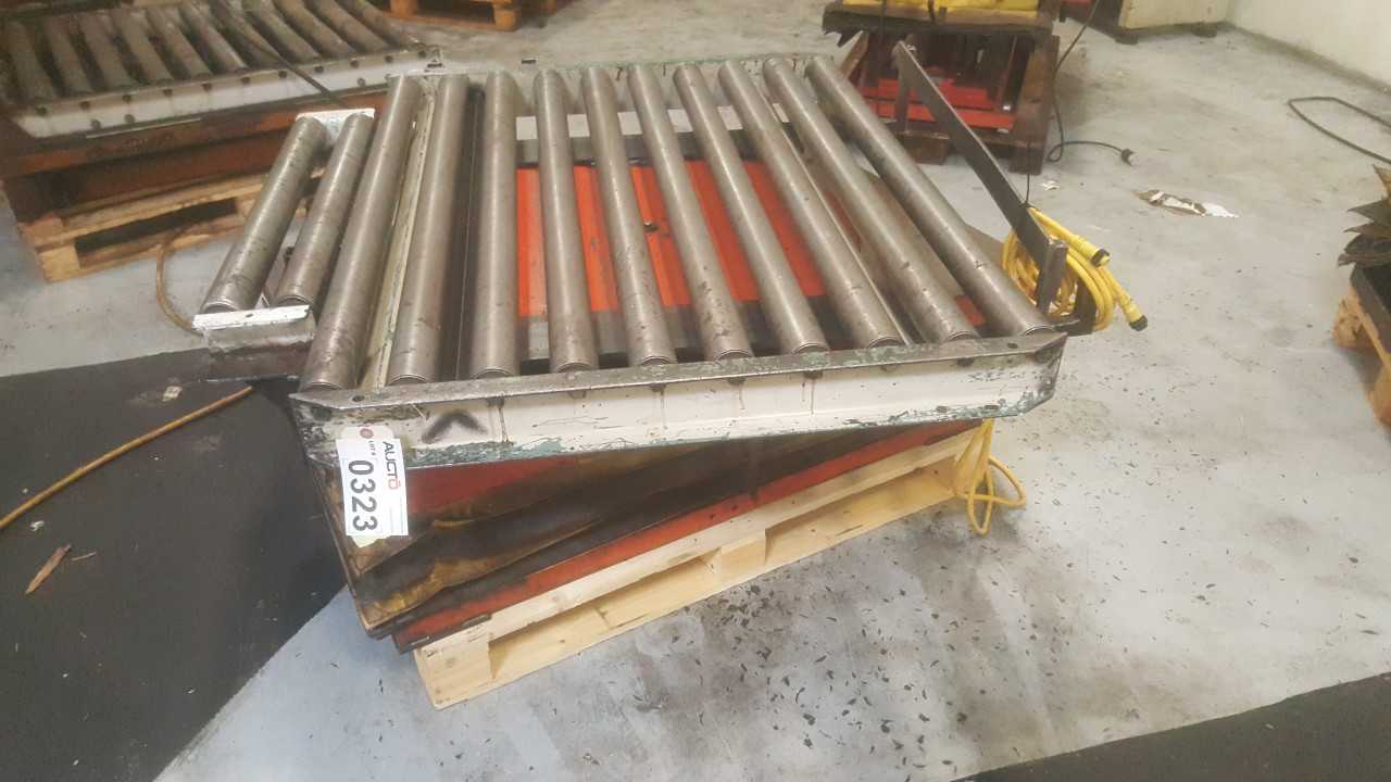 Lee XL36-20-MOD electric scissor lift table with roller conveyor, 2000lb capacity - LIFT CART