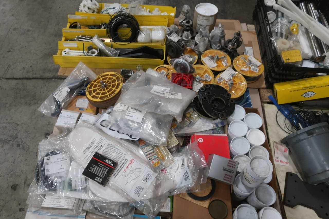 2 PALLETS OF ASSORTED POWER TRANSMISSION - POWER TRANSMISSION