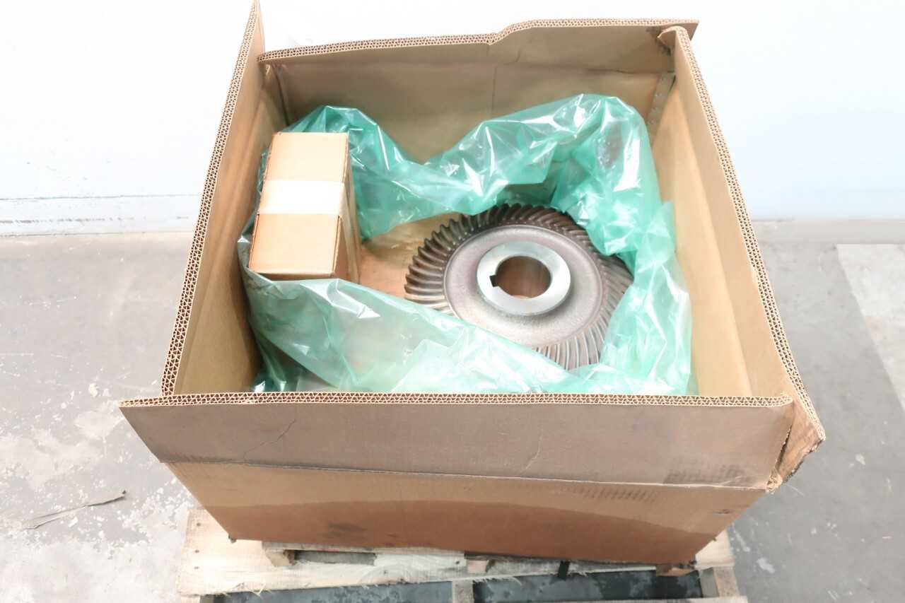 LOT OF ASSORTED POWER TRANSMISSION - POWER TRANSMISSION LOT OF ASSORTED POWER TRANSMISSION - POWER TRANSMISSION