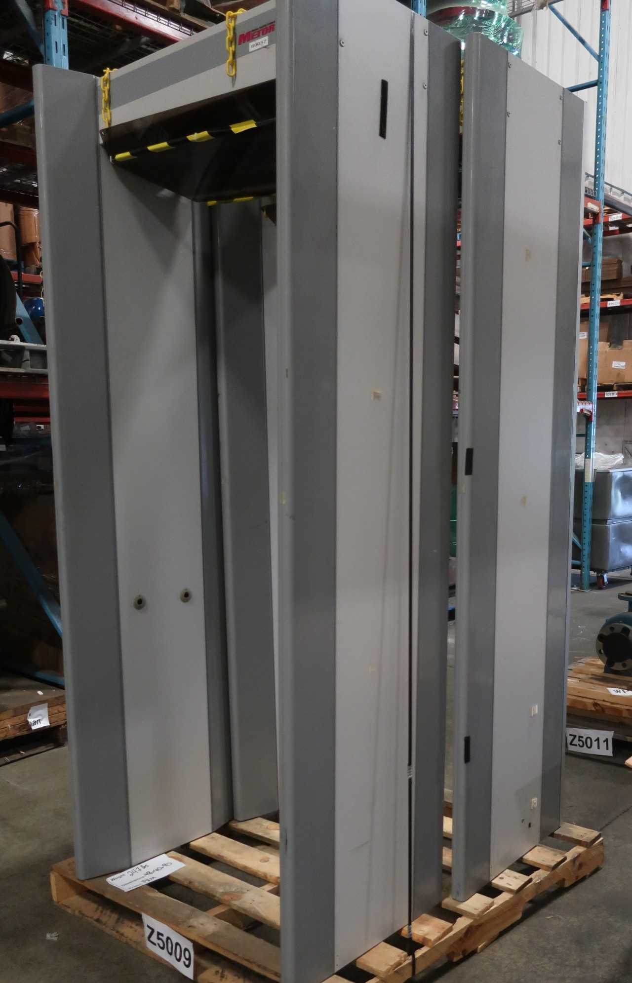 LOT OF 2 USED METOREX METOR 200 SECURITY MULTI-ZONE WALK-THROUGH METAL ...