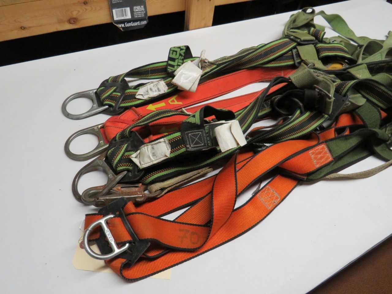 LOT OF 4 ASSORTED MILLER DURAFLEX & PROTECTA, E650-UGNC 310 LBS, AB101C-XL SAFETY HARNESSES - SAFETY EQUIPMENT