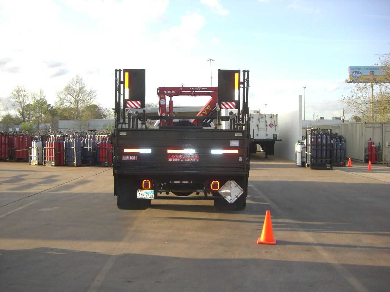 2010 Ford F550 Flat Deck with Boom - BUSES