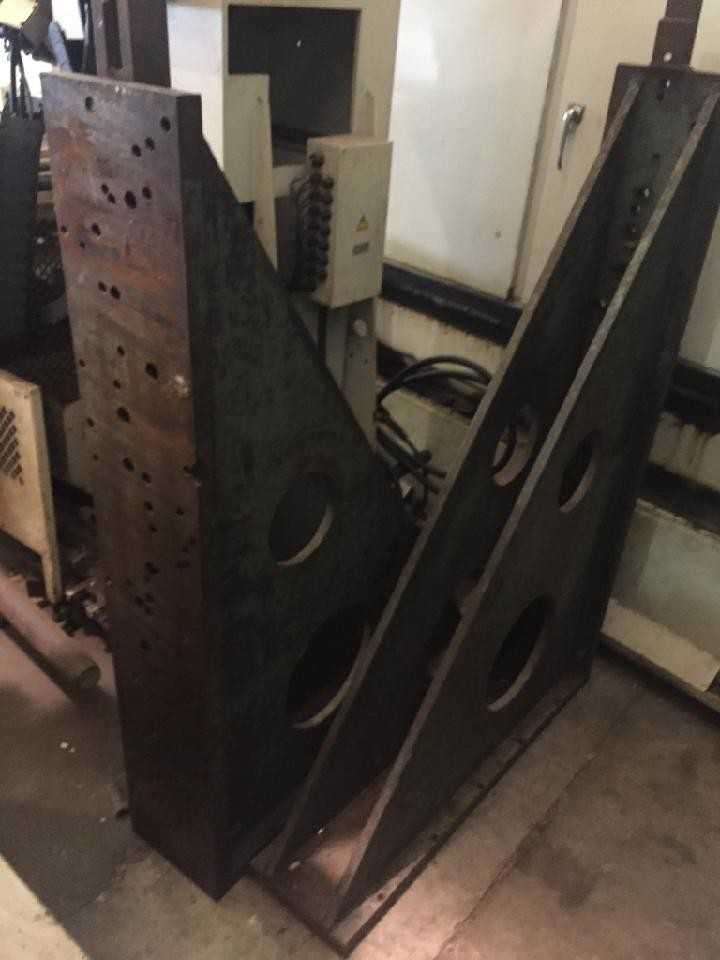 (2) Welded Steel Angle Plates, 84" H X 1" thick X 50" Deep - MISCELLANEOUS (2) Welded Steel Angle Plates, 84" H X 1" thick X 50" Deep - MISCELLANEOUS