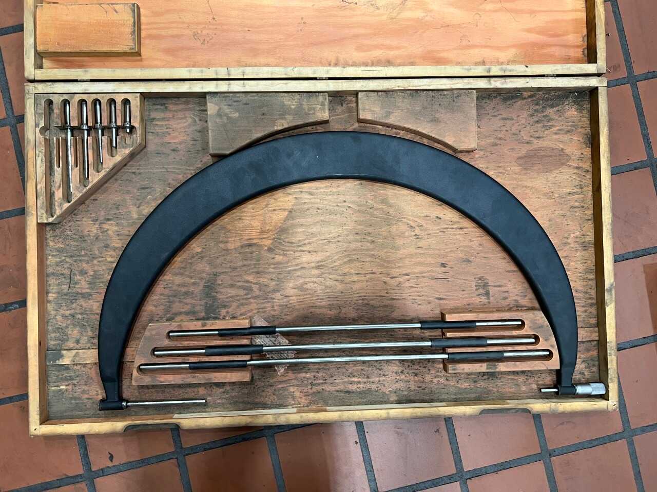 Starrett No. 724 outside micrometer 24-30" - ELECTRIC POWER TOOLS