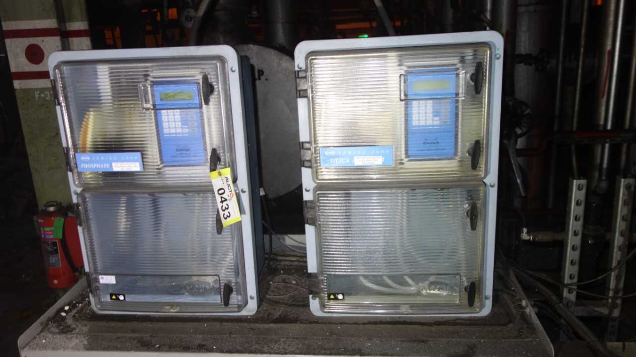 LOT OF 2 HACH 60001-60 SERIES 5000 ANALYZER - ANALYZER