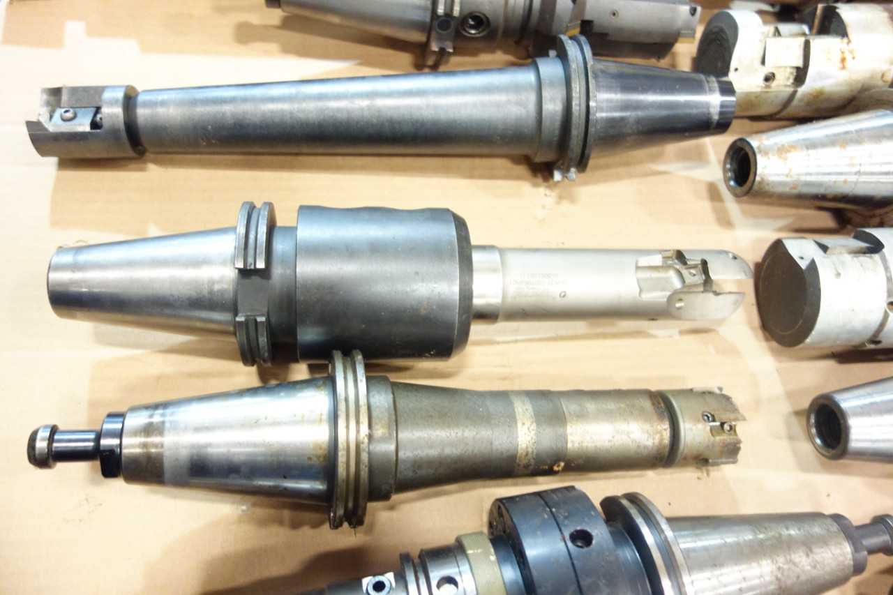 1 PALLET OF ASSORTED CAT50 TOOL HOLDERS WITH ATTACHMENTS - PARLEC, INGERSOLL - MACHINING ACCESSORIES & TOOLING