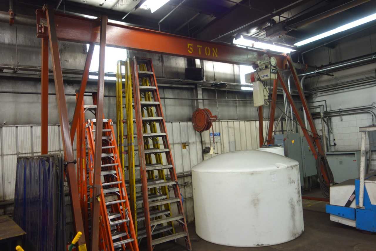 WALLACE 5 TON GANTRY W/ COFFING 5 TON HOIST - LIFTING EQUIPMENT