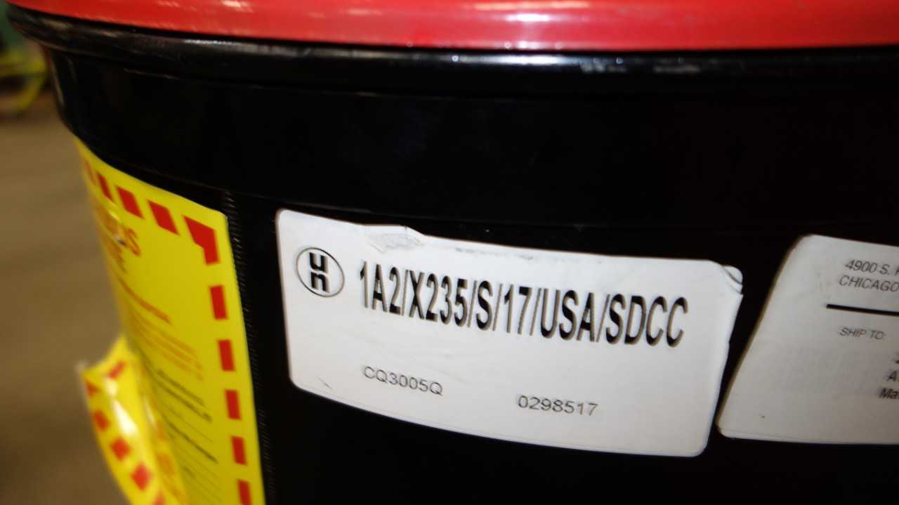 55 GALLON DRUM WITH PIG LATCHING DRUM LID - ELECTRIC POWER TOOLS