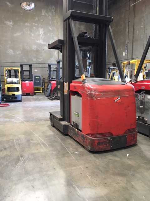 2010 Raymond CSR-30T turret truck,  Downey, CA - FORKLIFTS