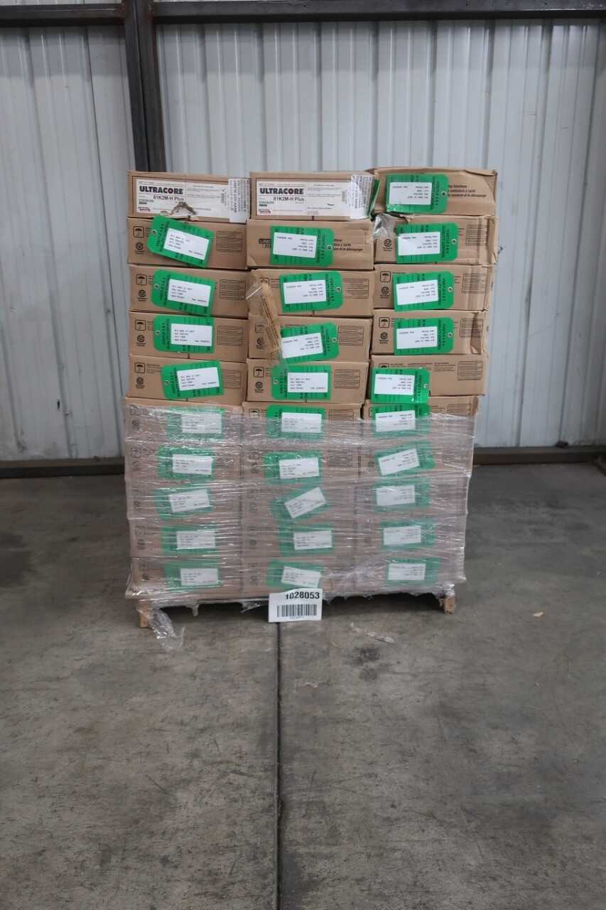PALLET OF LINCOLN ELECTRIC ULTRACORE 81K2M-H PLUS WELDING WIRE, 90 SPOOLS - WELDING EQUIPMENT