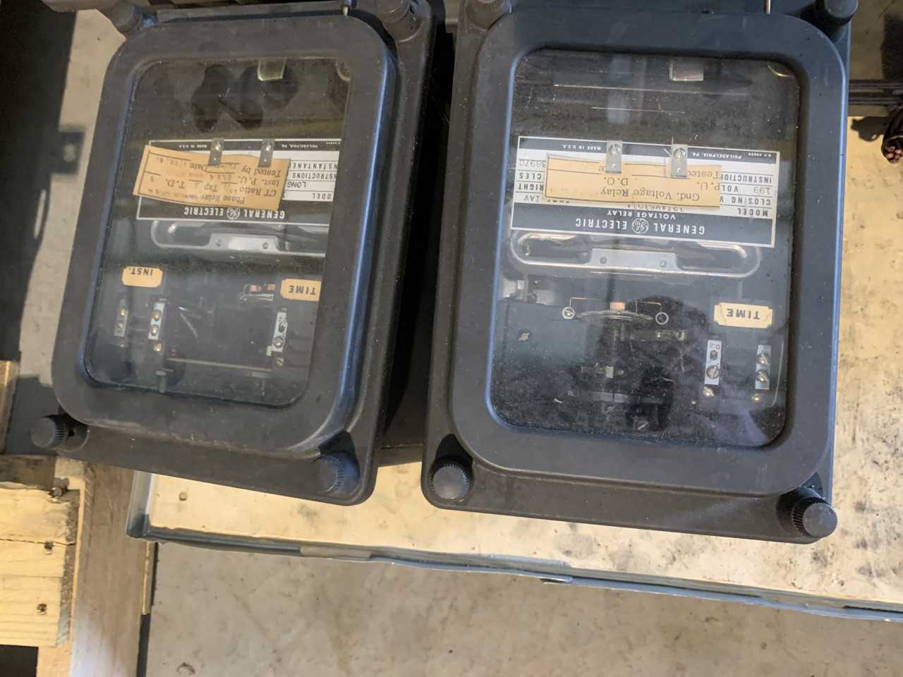 PALLET OF USED GENERAL ELECTRIC GROUND VOLTAGE RELAYS - ELECTRICAL COMPONENTS