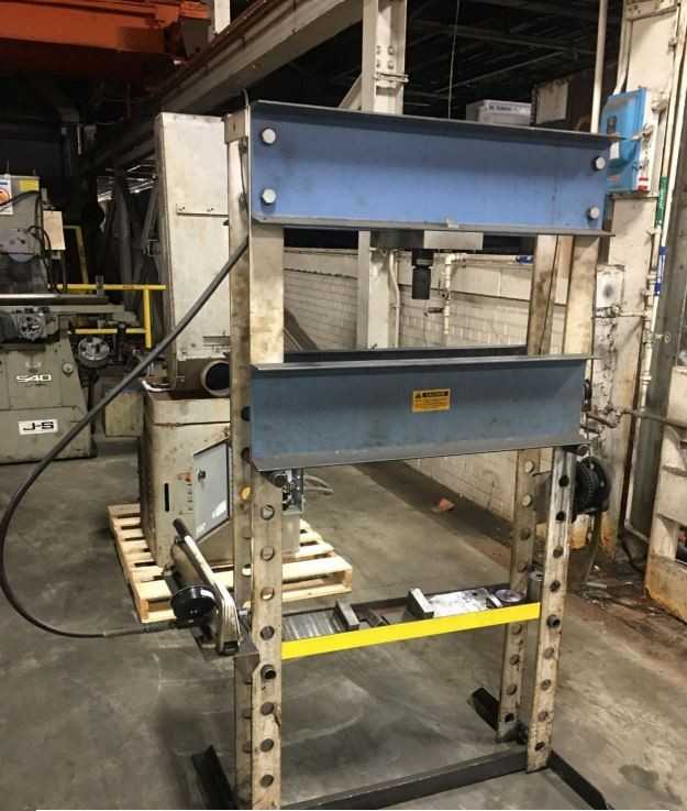 Owatonna 25 Ton Arbor Press 210561 - MECHANICAL STAMPING PRESSES