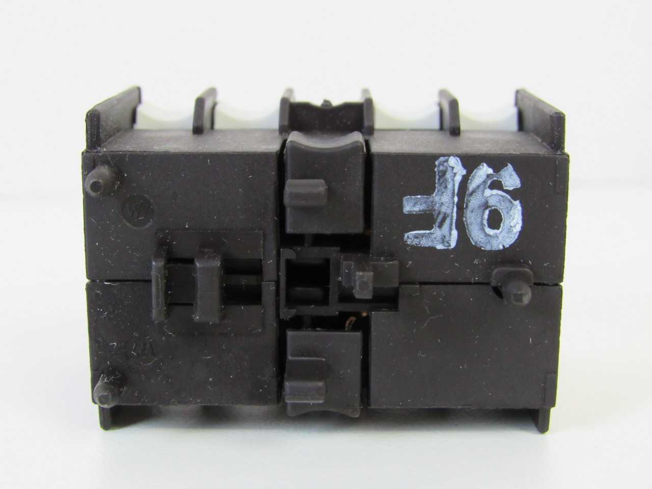 Lot of Quantity 5x XTMCXFA20 Contactors - CONTACTORS