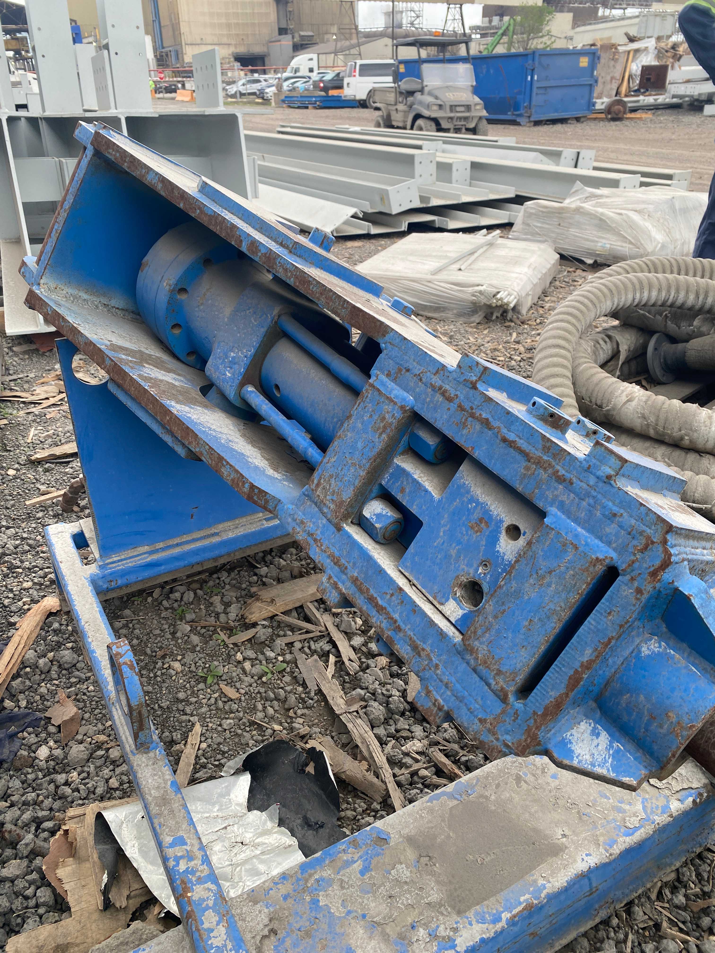 Large spike attachment - LIFTING ATTACHMENTS